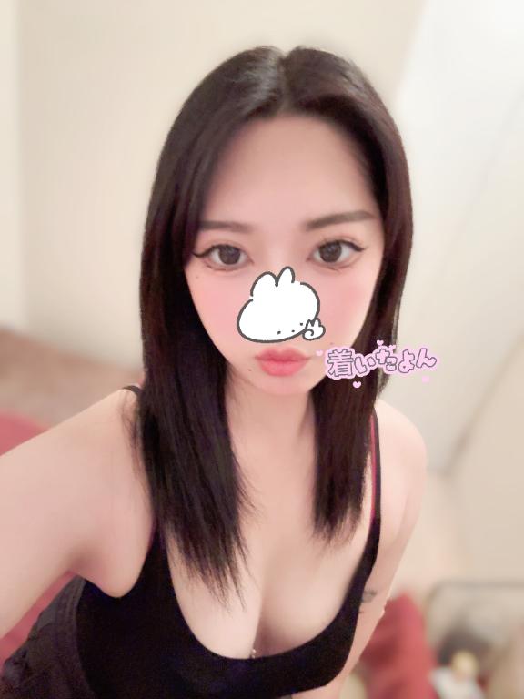 しおり◆黒髪美乳美女♡