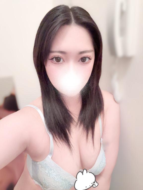しおり◆黒髪美乳美女♡もうすぐ（ ;  ; ）